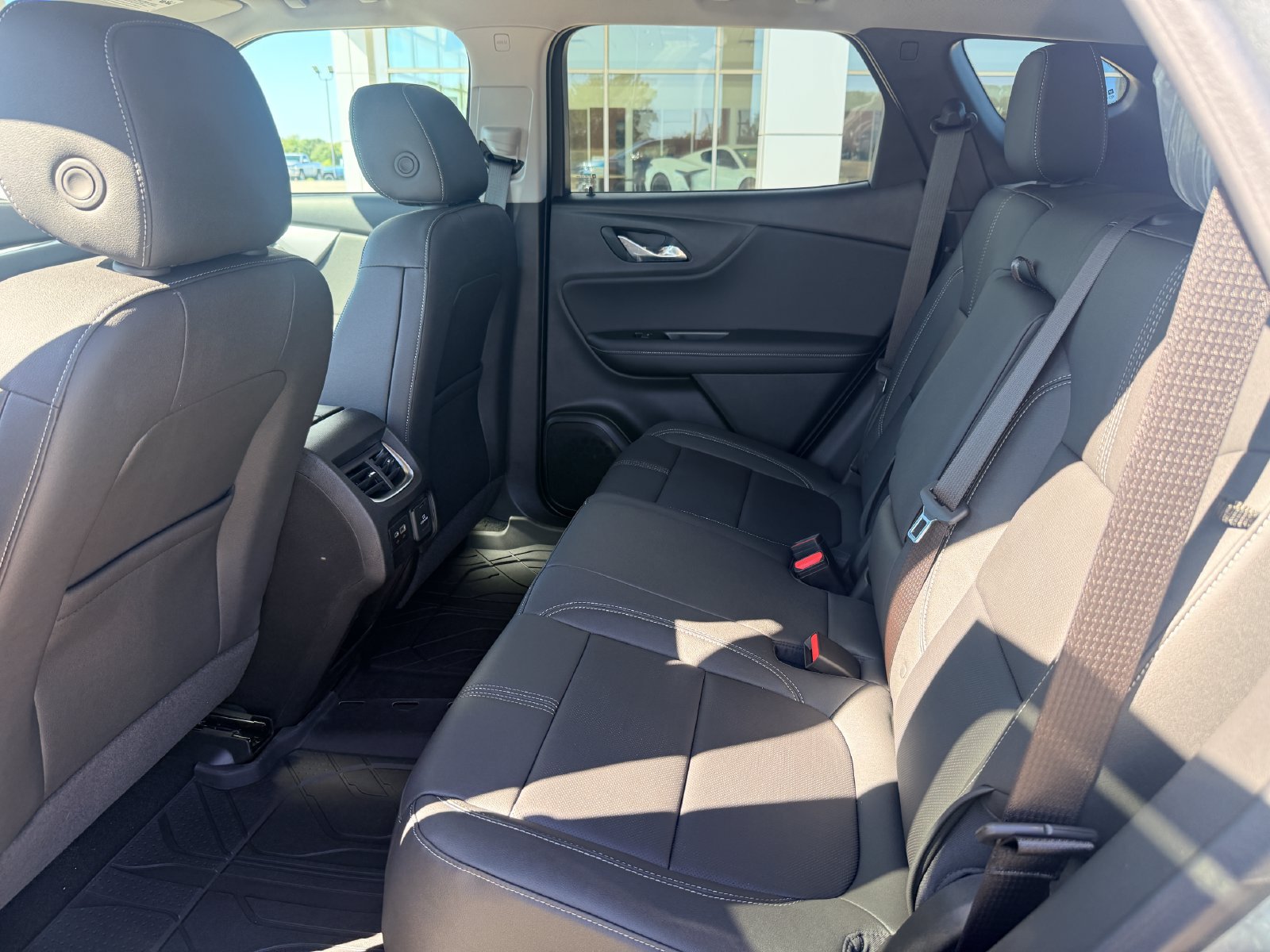 New 2026 Chevrolet Blazer LT w/ Sound & Technology Package FWD image 14