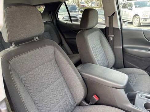 Used 2024 Chevrolet Equinox LT image 17