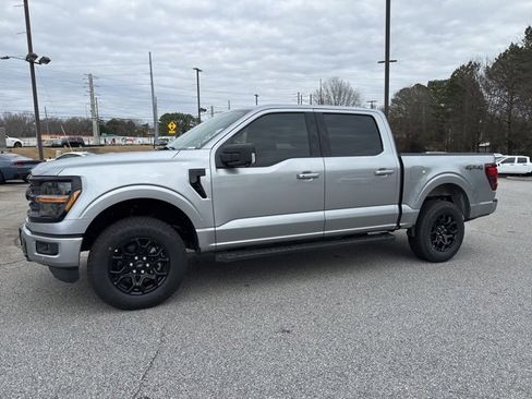 New 2025 Ford F150 XLT w/ Equipment Group 302A MID image 6