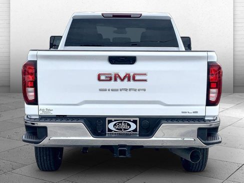 Used 2025 GMC Sierra 2500 SLE AWD/4WD image 3