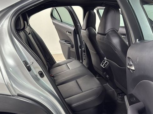 Used 2020 Lexus UX 250h image 17