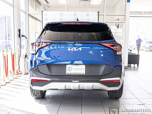 Used 2023 Kia Sportage EX image 14