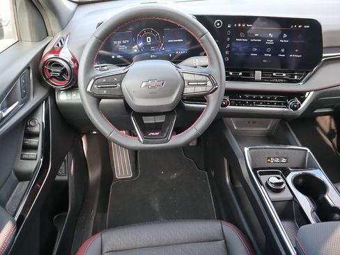 New 2026 Chevrolet Equinox RS image 8