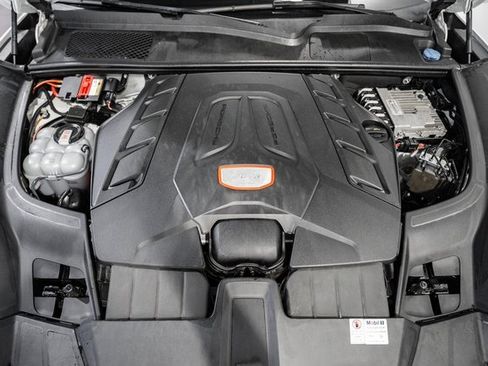 Used 2021 Porsche Cayenne Turbo image 14