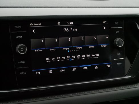 Used 2023 Volkswagen Taos SEL image 22