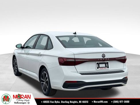 Used 2026 Volkswagen Jetta Sport FWD image 3