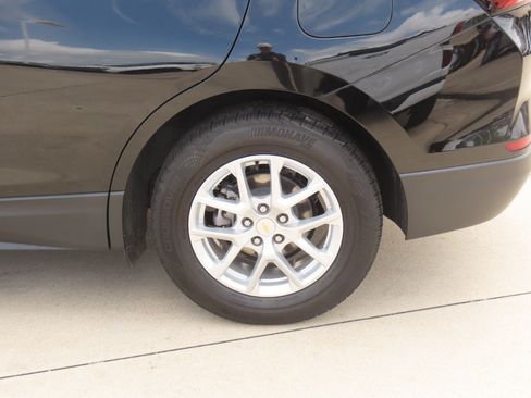 Used 2024 Chevrolet Equinox LS w/ LS Convenience Package FWD image 17