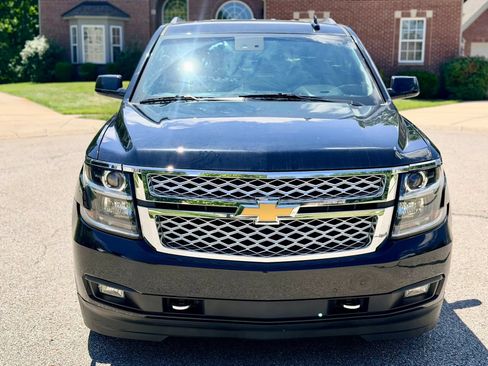 Used 2017 Chevrolet Tahoe LT w/ LT Signature Package AWD/4WD image 8