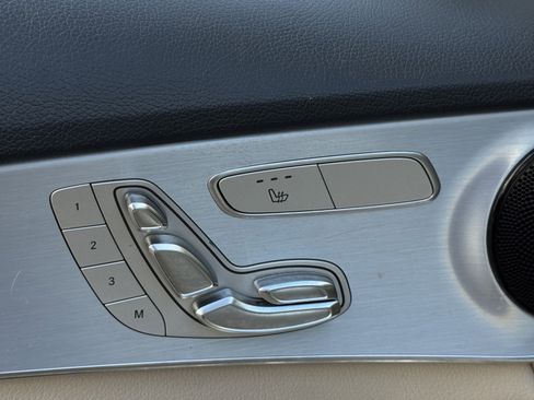 Used 2019 Mercedes-Benz C 300 C 300 image 7