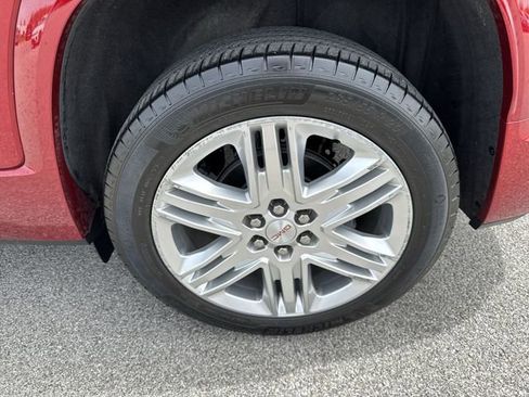 Certified 2022 GMC Acadia Denali w/ Denali Ultimate Package AWD/4WD image 34