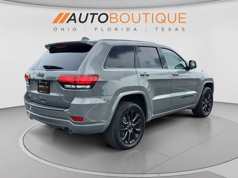 Used 2019 Jeep Grand Cherokee Altitude AWD/4WD image 6