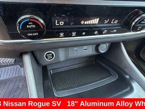 Certified 2023 Nissan Rogue SV image 15