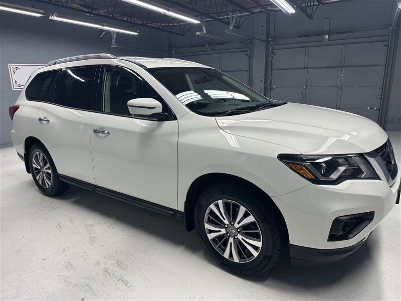 Used 2019 Nissan Pathfinder S AWD/4WD image 13