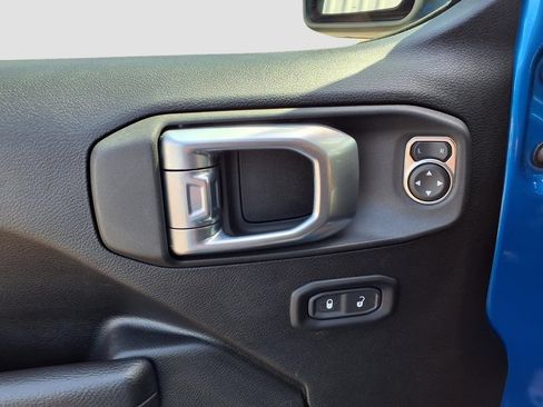 Used 2022 Jeep Wrangler Unlimited Sport AWD/4WD image 29