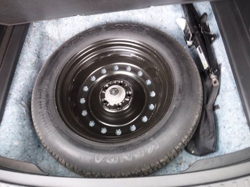 Used 2023 Honda CR-V LX image 32