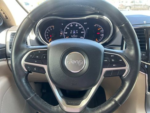 Used 2019 Jeep Grand Cherokee Limited w/ Luxury Group II AWD/4WD image 17