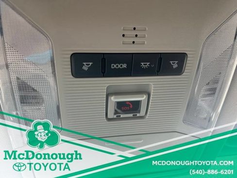 Used 2023 Toyota RAV4 LE AWD/4WD image 19
