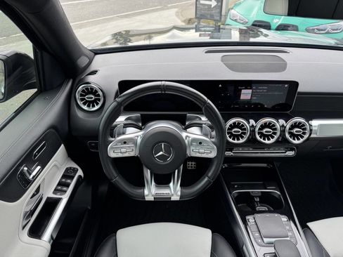 Used 2021 Mercedes-Benz GLB 35 AMG 4MATIC image 26