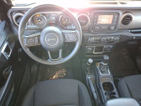 Used 2020 Jeep Wrangler Unlimited Sport image 11