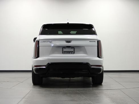 Used 2025 Cadillac Escalade IQ Luxury 2 w/ LPO, Premium Carpet Package AWD/4WD image 5