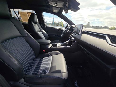 Used 2019 Toyota RAV4 XSE w/ Carpet Mat Package AWD/4WD image 11