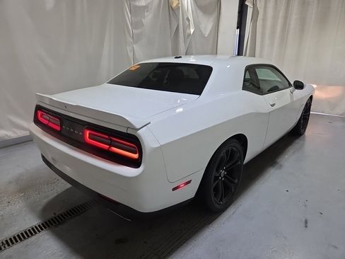 Used 2020 Dodge Challenger R/T image 2