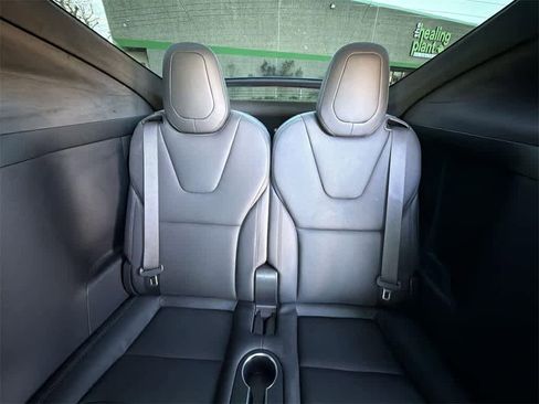 Used 2022 Tesla Model X Plaid image 32