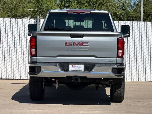 Used 2026 GMC Sierra 2500 SLE w/ SLE Value Package; image 5