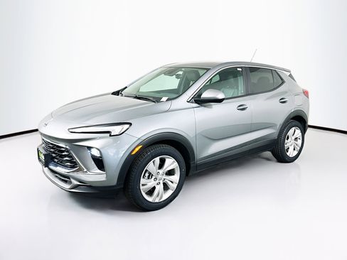 Used 2025 Buick Encore GX Preferred FWD image 3