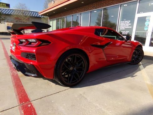 Used 2025 Chevrolet Corvette Z06 image 28