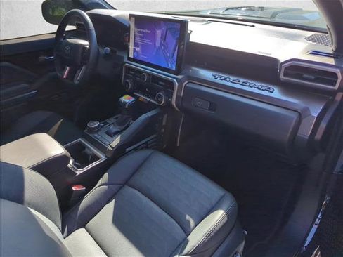 Used 2025 Toyota Tacoma TRD Sport w/ TRD Sport Premium Package AWD/4WD image 24