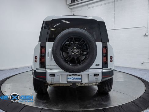 Used 2023 Land Rover Defender 110 S image 6