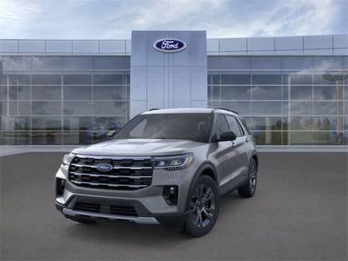 New 2026 Ford Explorer Active w/ Active Comfort Package image 2