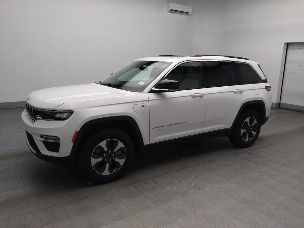 Used 2022 Jeep Grand Cherokee Limited 4xe w/ Luxury Tech Group II AWD/4WD image 2