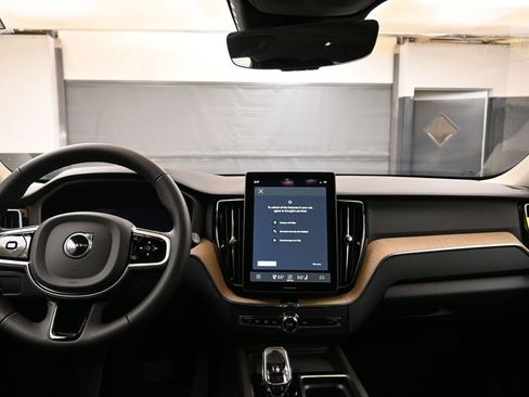 New 2026 Volvo XC60 B5 Plus w/ Protection Package Premier image 22
