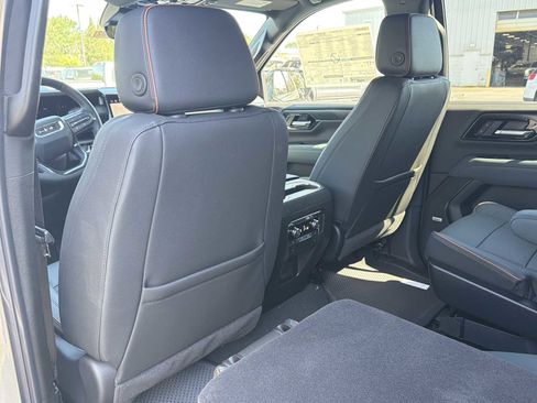 New 2026 GMC Yukon AT4 w/ AT4 Premium Package AWD/4WD image 20