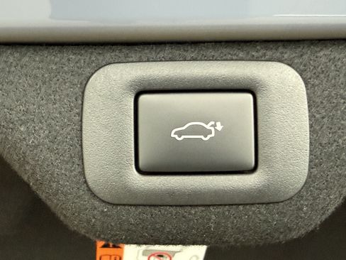 New 2026 Lexus ES 350e FWD image 15