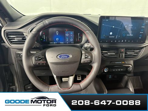 Used 2023 Ford Escape ST-Line w/ Tech Pack #1 AWD/4WD image 8