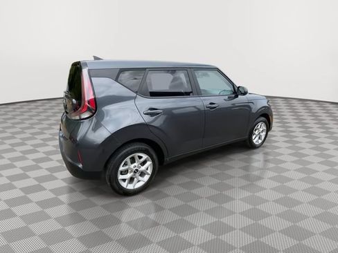 Used 2024 Kia Soul LX w/ Option Group 015 FWD image 8