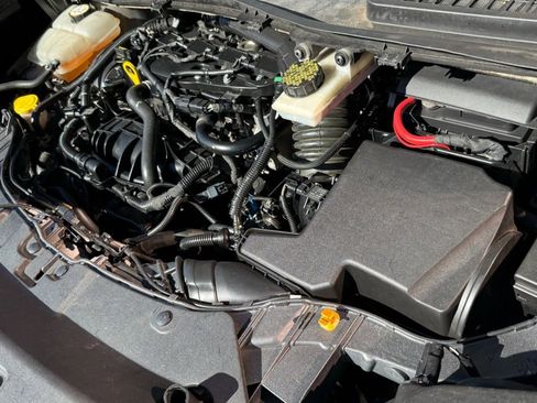 Used 2013 Ford Escape SE image 24