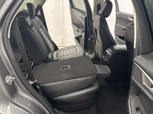 Certified 2022 Ford Edge SEL w/ Convenience Package AWD/4WD image 36