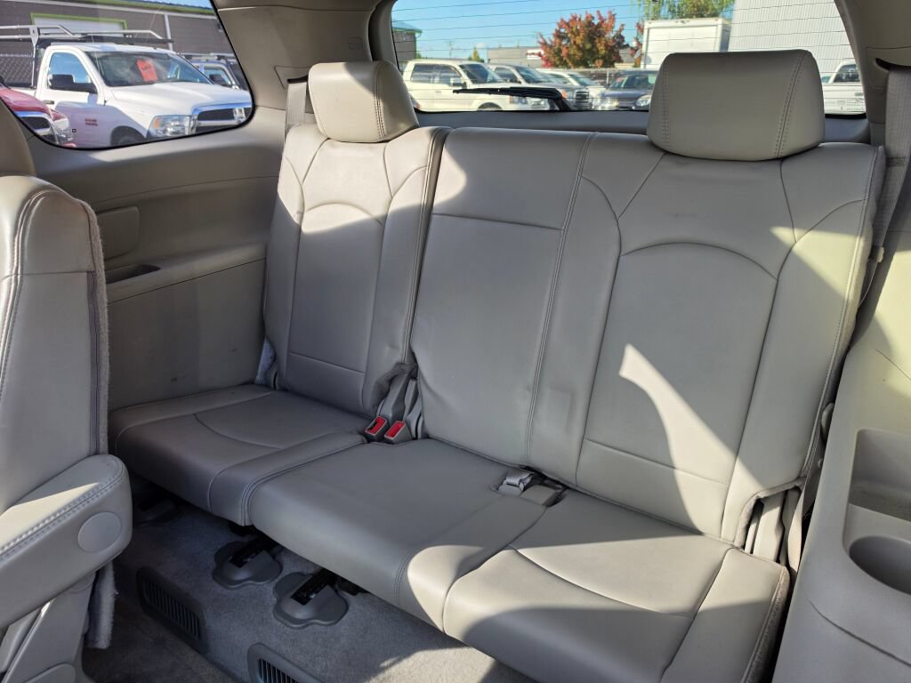 Used 2009 Saturn Outlook XE w/ Premium Trim Package AWD/4WD image 21