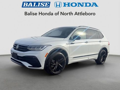 Used 2024 Volkswagen Tiguan SE R-Line image 1