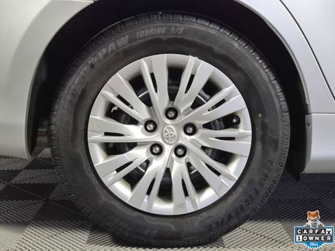 Used 2013 Toyota Camry LE FWD image 26