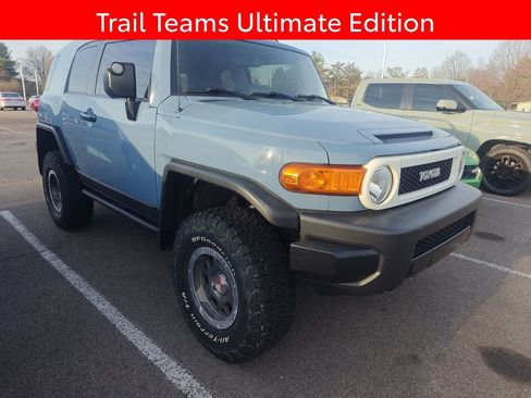 Used 2014 Toyota FJ Cruiser 4WD w/ Trail Teams Ultimate Edition image 3
