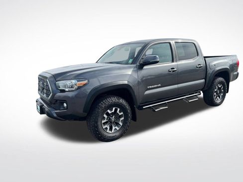 Used 2019 Toyota Tacoma TRD Off-Road AWD/4WD image 9