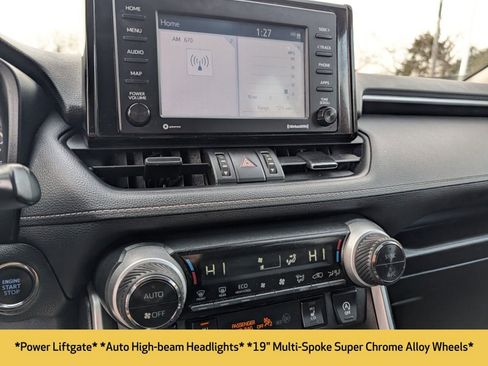 Used 2020 Toyota RAV4 XLE Premium image 4