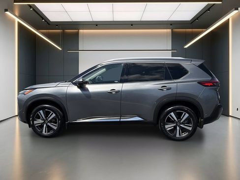 Used 2021 Nissan Rogue Platinum AWD/4WD image 2