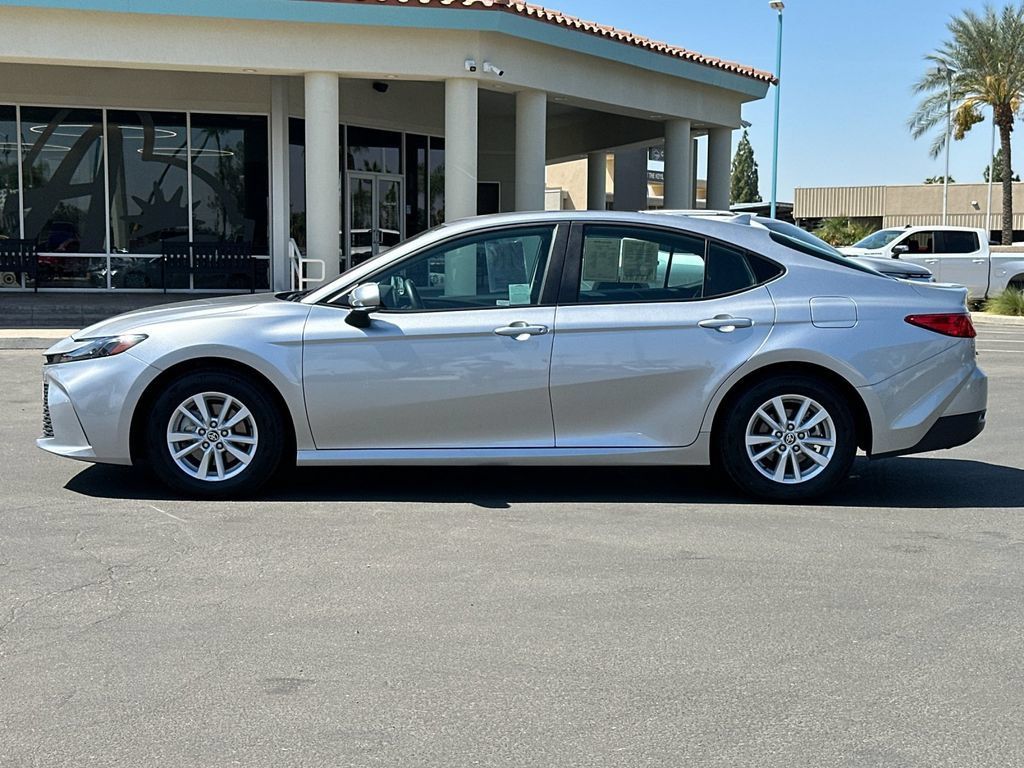 Used 2025 Toyota Camry LE FWD image 2