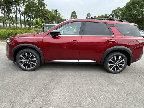 New 2026 Nissan Pathfinder Platinum w/ Lighting Package AWD/4WD image 4